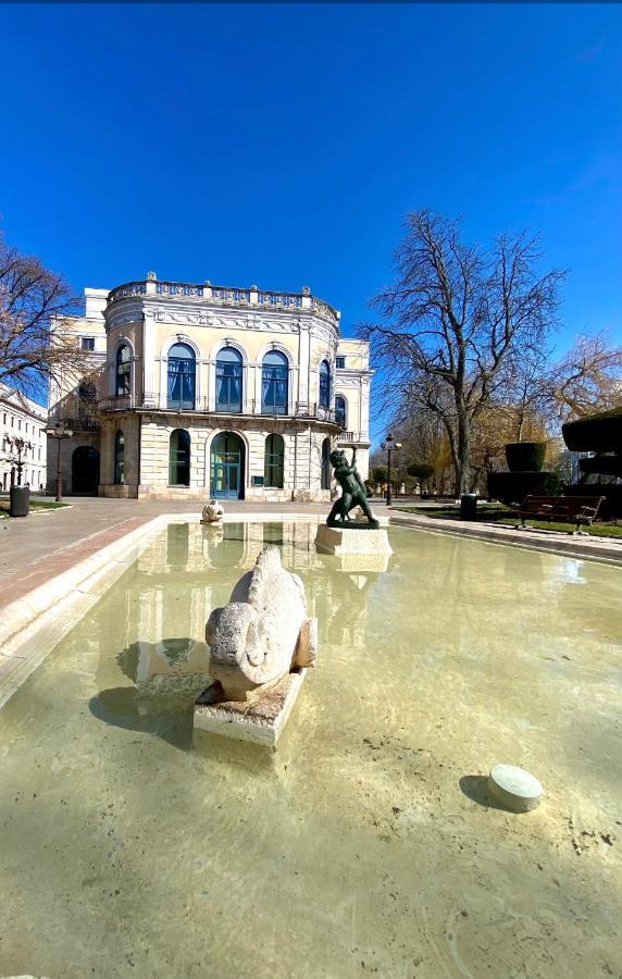 Apartamento Turistico Plaza Mayor Бургос Экстерьер фото